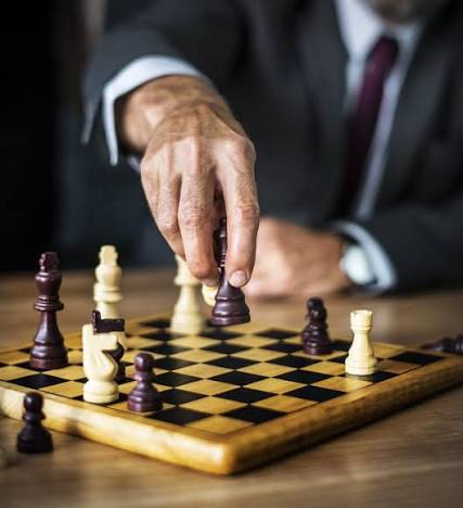 KPR Chess Academy Left Illustration